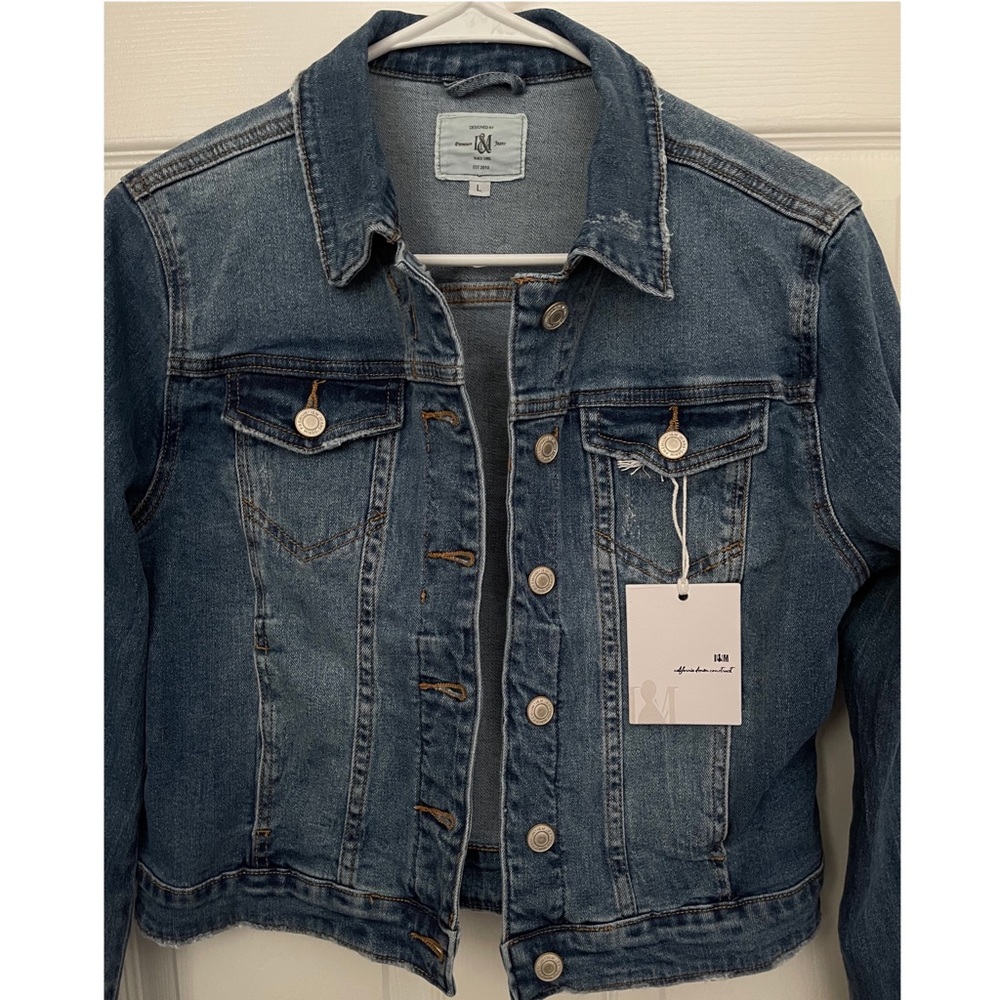 Women’s denim jacket size Large NWT